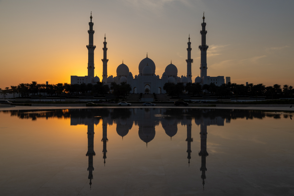 Coupoles de la mosquée Sheikh Zayed au coucher du soleil, Abu Dhabi