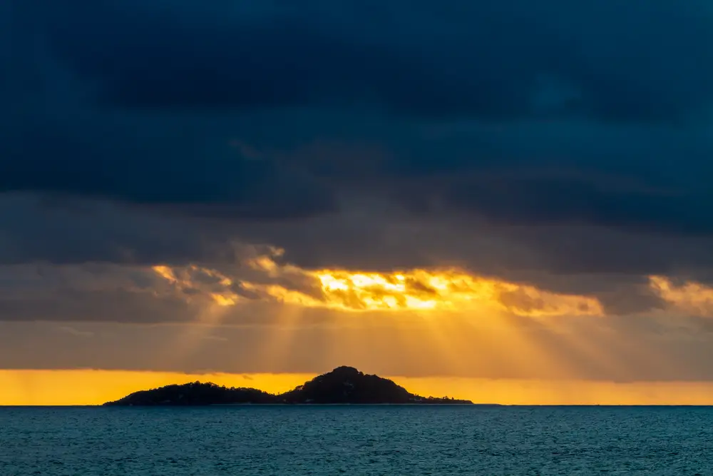 Ile solitaire aux Seychelles